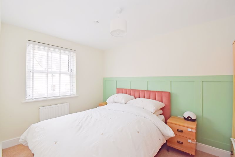 Bedroom- click for photo gallery
